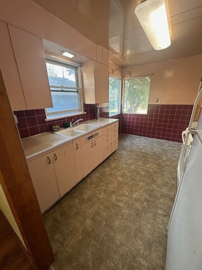 Photo - 315 N 7th St