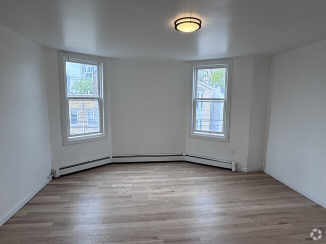 Building Photo - 174 Beacon Ave Unit 3rd FLOOR Rental