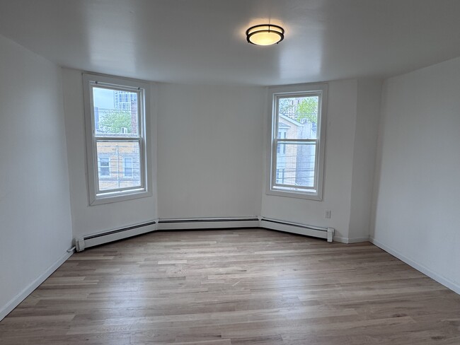 Photo - 174 Beacon Ave Apartments Unit 3rd FLOOR