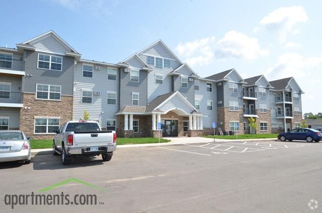 Edificio - Cypress Court