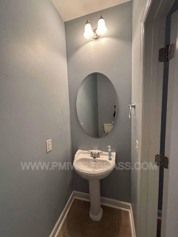 Photo - 108 Peregrine Way