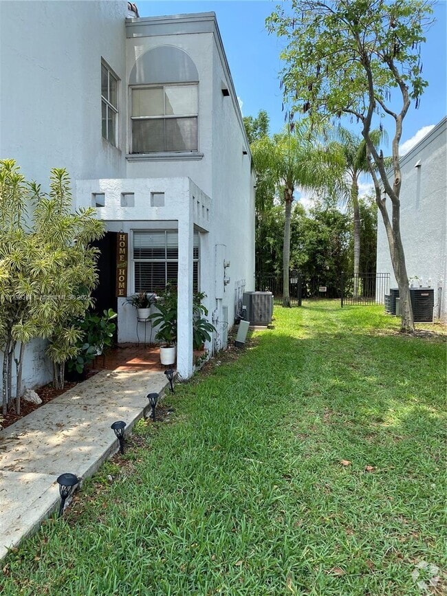 Building Photo - 4678 NW 97th Pl Unit 229 Rental