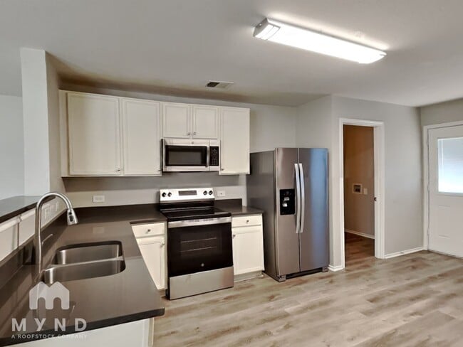 Building Photo - 1157 Boxwood Dr Rental