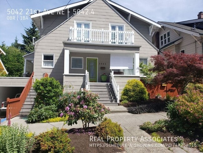 Building Photo - 5042 21st Ave NE Unit 5042.4 Rental