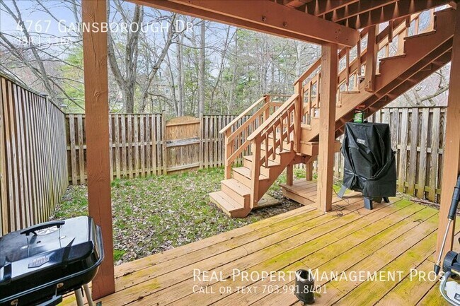 Photo - 4767 Gainsborough Dr