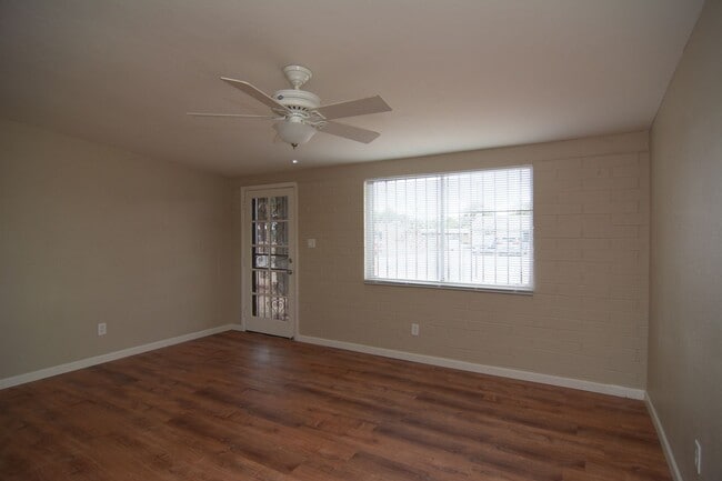 Photo - Charming 3 Bedroom 2 Bath Home! South Tucs...