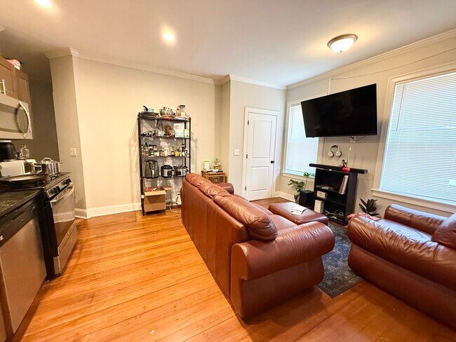 Photo - 2 Johnson Ave