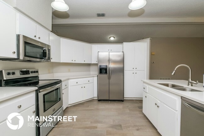 Photo - 6084 Freeport Dr