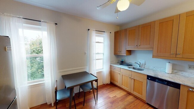 Photo - 26 Taft St Unit 3