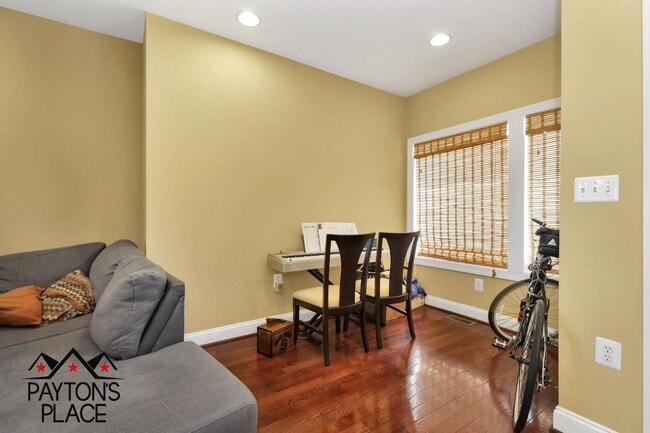 1332 Talbert Ct SE