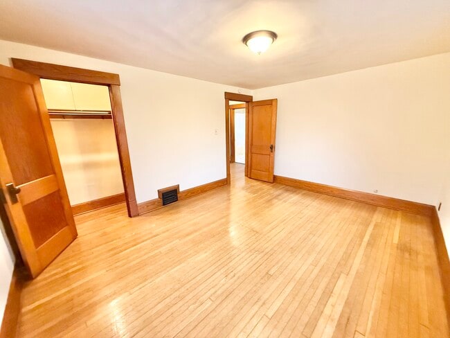 Photo - 1208 19th St NW