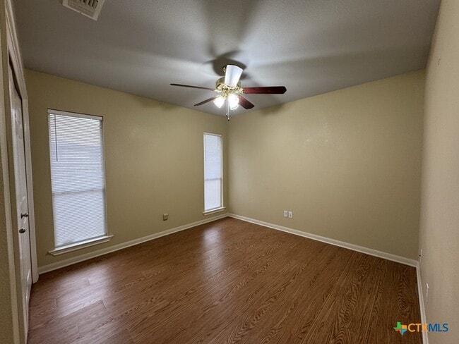 Photo - 304 Ashland Creek