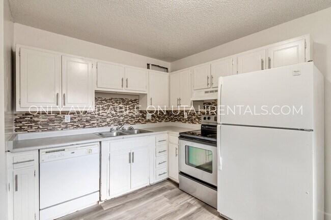 Photo - 539 Swenson Ave Unit 4