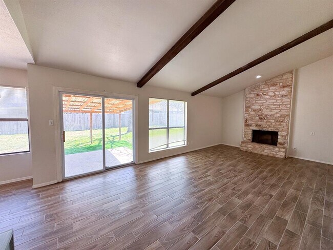 Photo - 505 Cambridge Dr