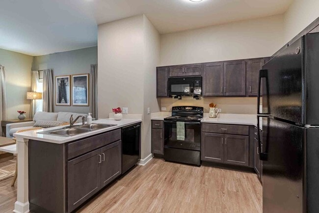 Photo - Crossing Pointe