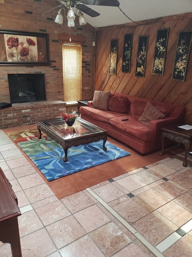 Photo - 5129 Earlston Ln