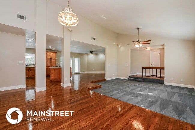 Photo - 931 Waverly Dr