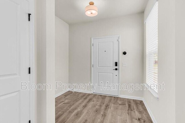 Photo - 216 Wappoo Trce Ln