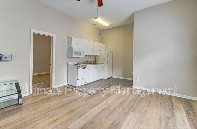 Photo - 5746 Marguerite Dr Unidad C