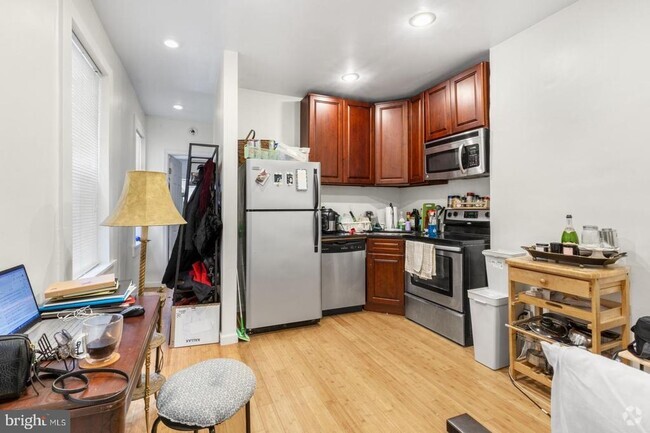 Building Photo - 619 S 16th St Unit 1R Rental