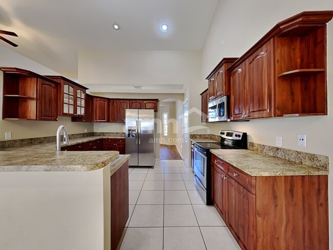 Photo - 2187 SW Algiers St