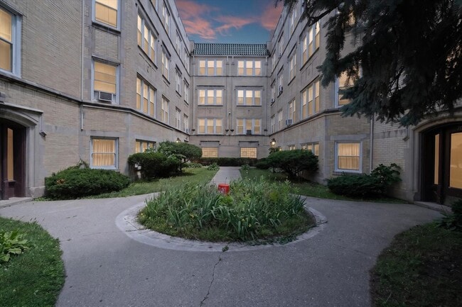 Photo - 7017 S Merrill Ave Unit 305
