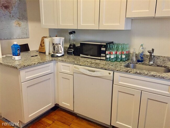 Photo - 74 Egmont St