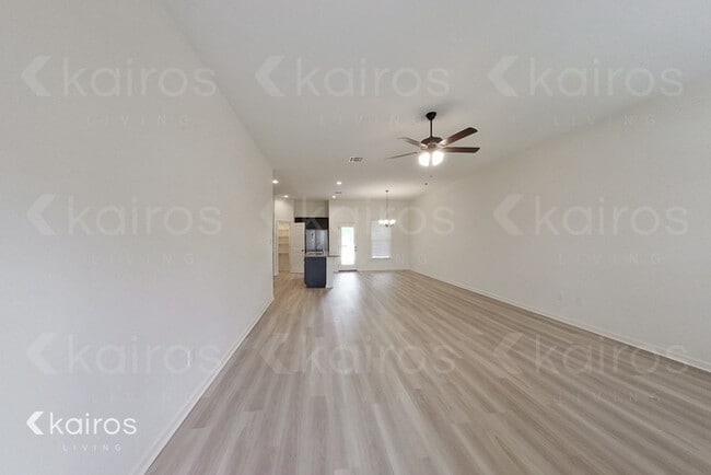 Photo - 112 Teddy Ln