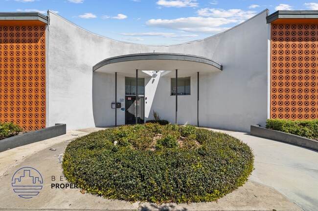 Photo - La Rue Apartments