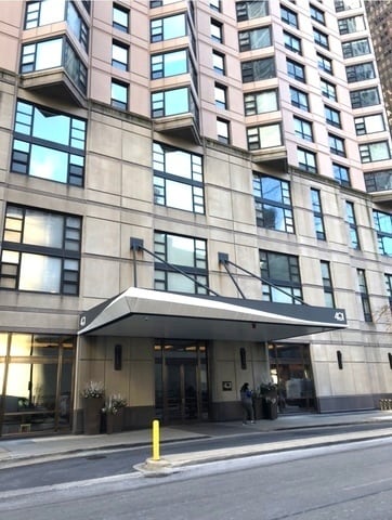 Building Photo - 401 E Ontario St Unit 406
