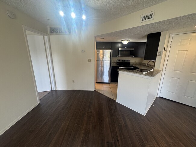 Photo - 1972 Lake Atriums Cir