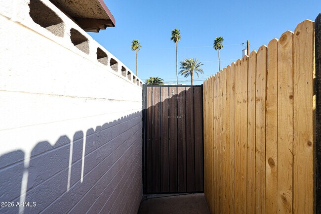 Building Photo - 3022 N 37th St