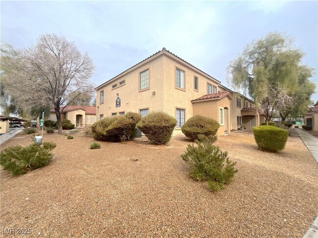 Photo - 2041 Hussium Hills St Unidad 105