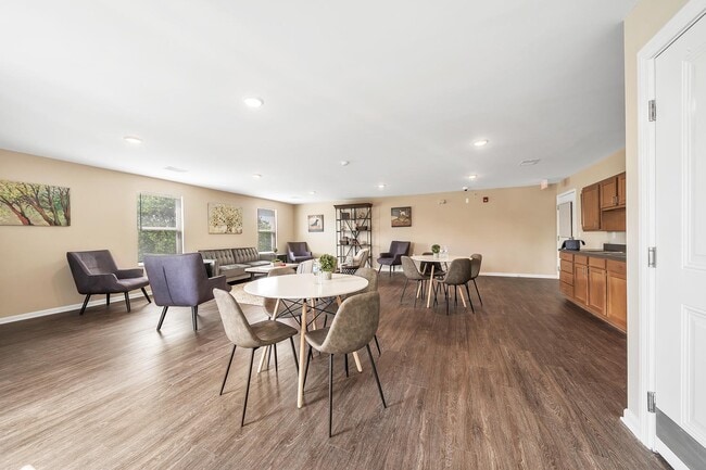 Photo - The Hamilton