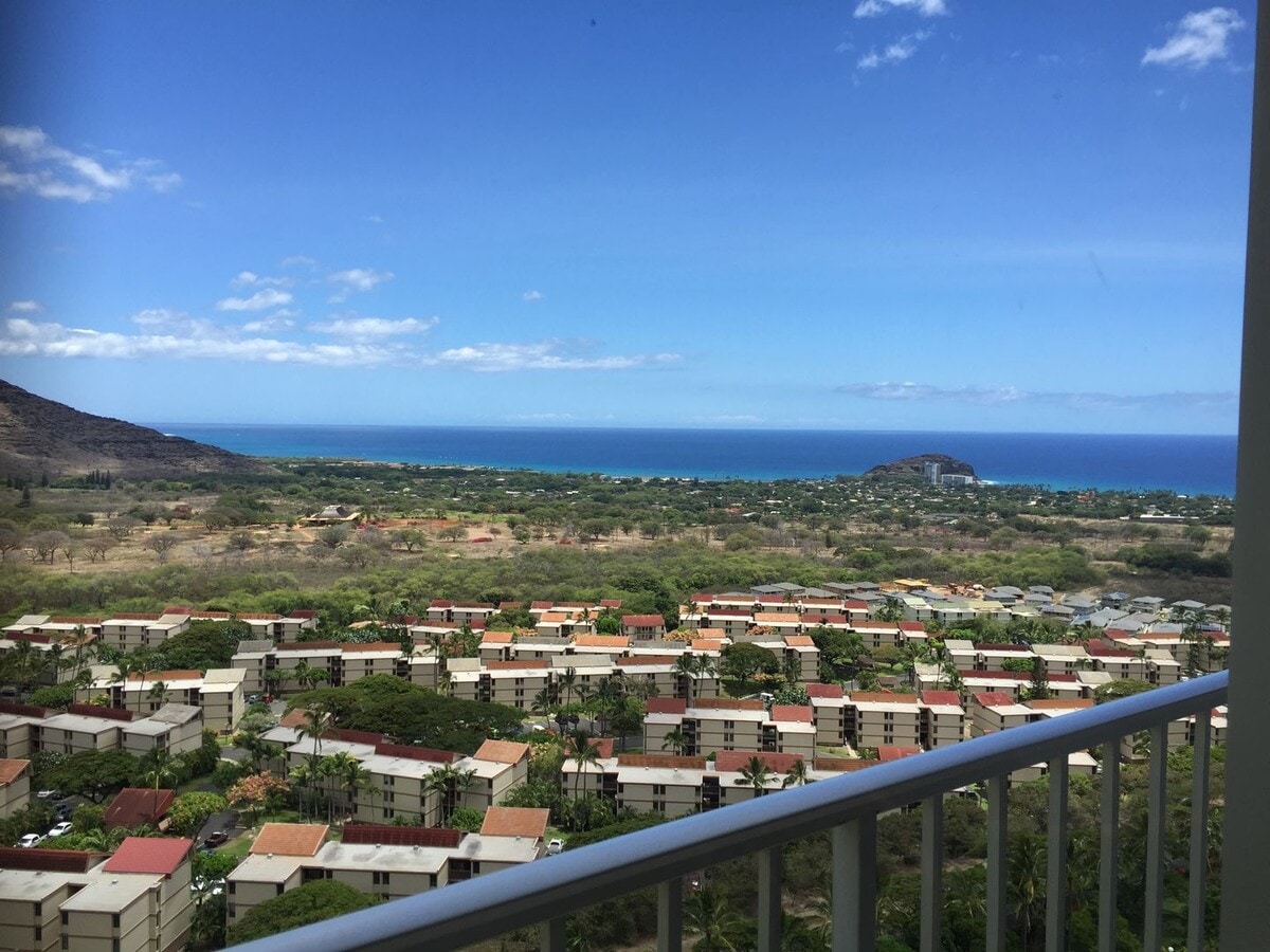 Photo - Makaha Valley Towers
