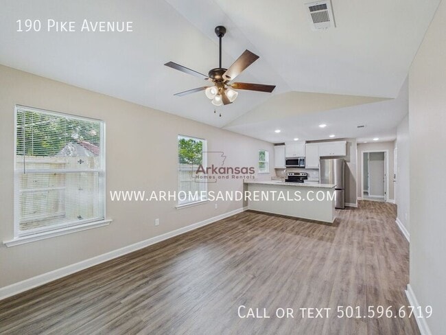 Photo - 190 Pike Ave