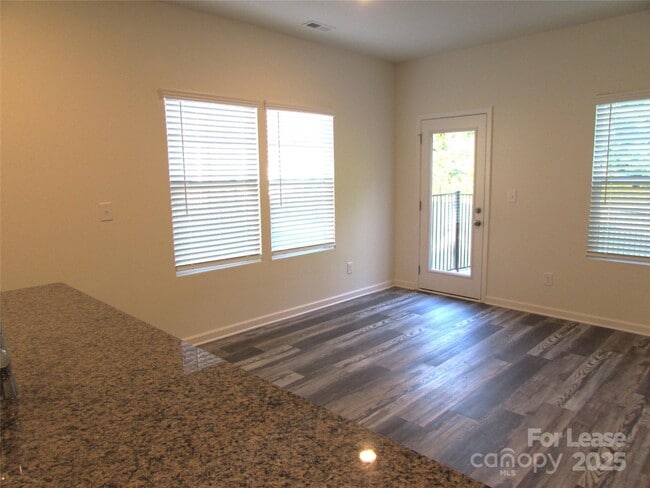 Photo - 107 Blakeslee Ct