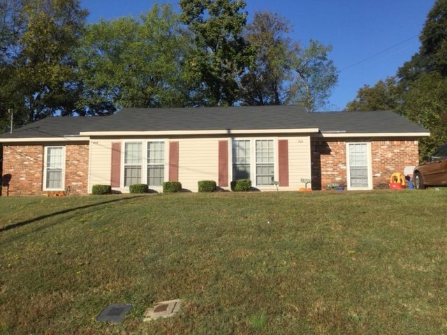 Shanna Ct. **Dale - Shanna Ct. **Dale Apartment Unit 804 Shanna Ct.