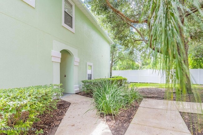 Photo - 13808 Herons Landing Way Unit 5