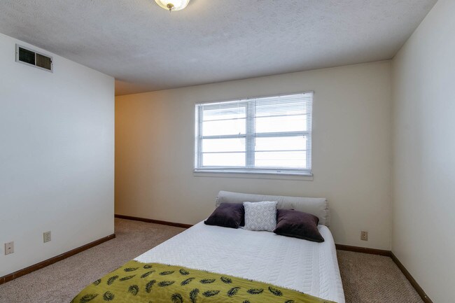 1119 Laramie
