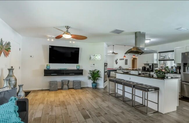 Photo - 1518 SE 32nd St