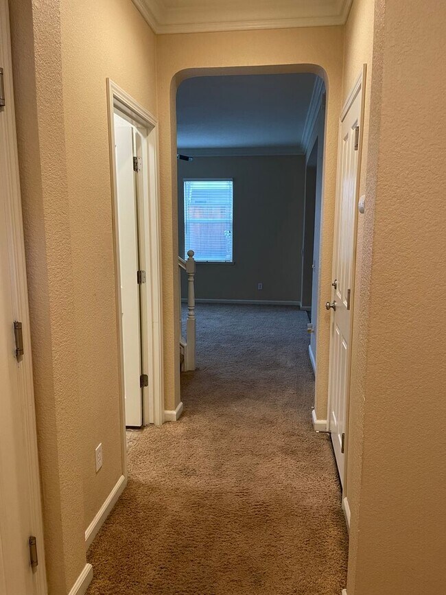 Photo - Beautiful 3 Bedroom Home in South Manteca – Prime Location!