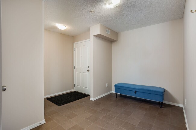 Photo - Convenient 2B/2B Condo located in Saddleridge next to LRT (IP033) Unit 302