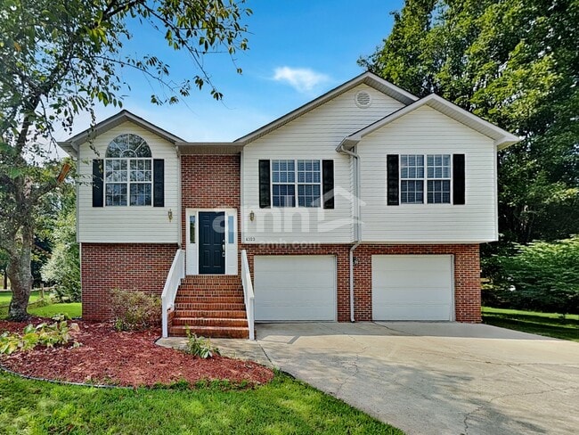 Building Photo - 4103 Chilton Way Rental