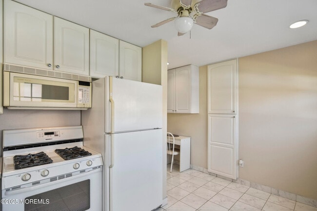 Photo - 12 Laurel Pl