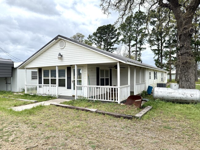 Building Photo - 52 Landmark Rd