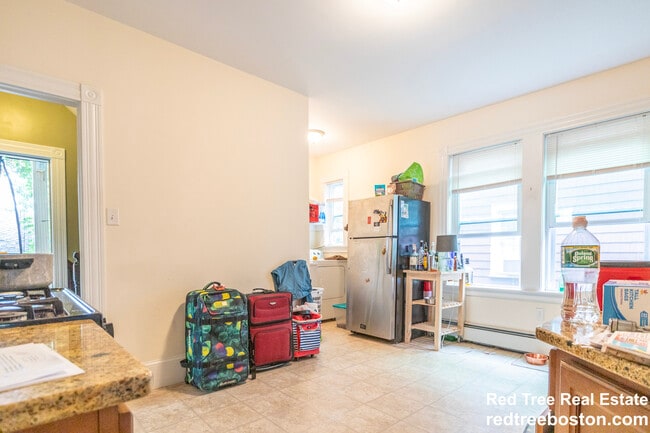 Photo - 15 Romsey St Unit 1