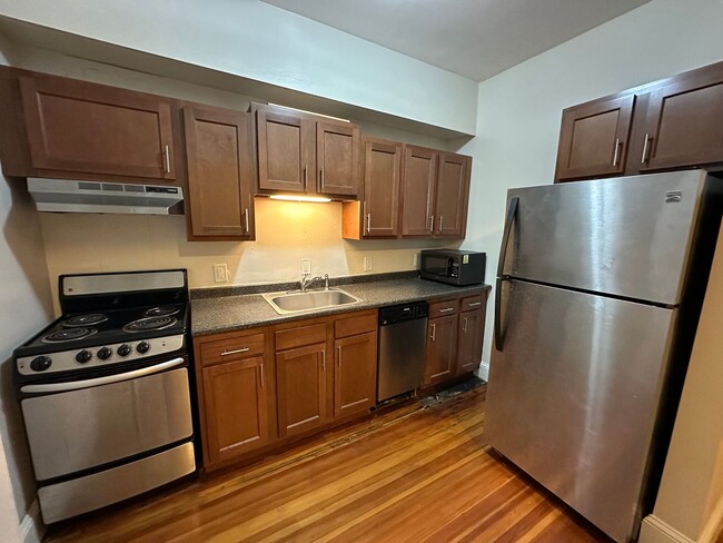 Photo - 183 Winthrop Rd Apartamento Unidad 181 Winthrop #9