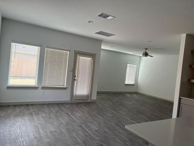 Photo - 12819 Heddington Grv Ln
