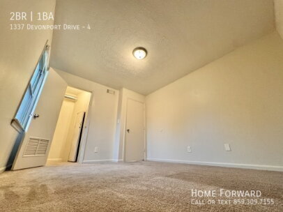Photo - 1337 Devonport Dr Unit 4
